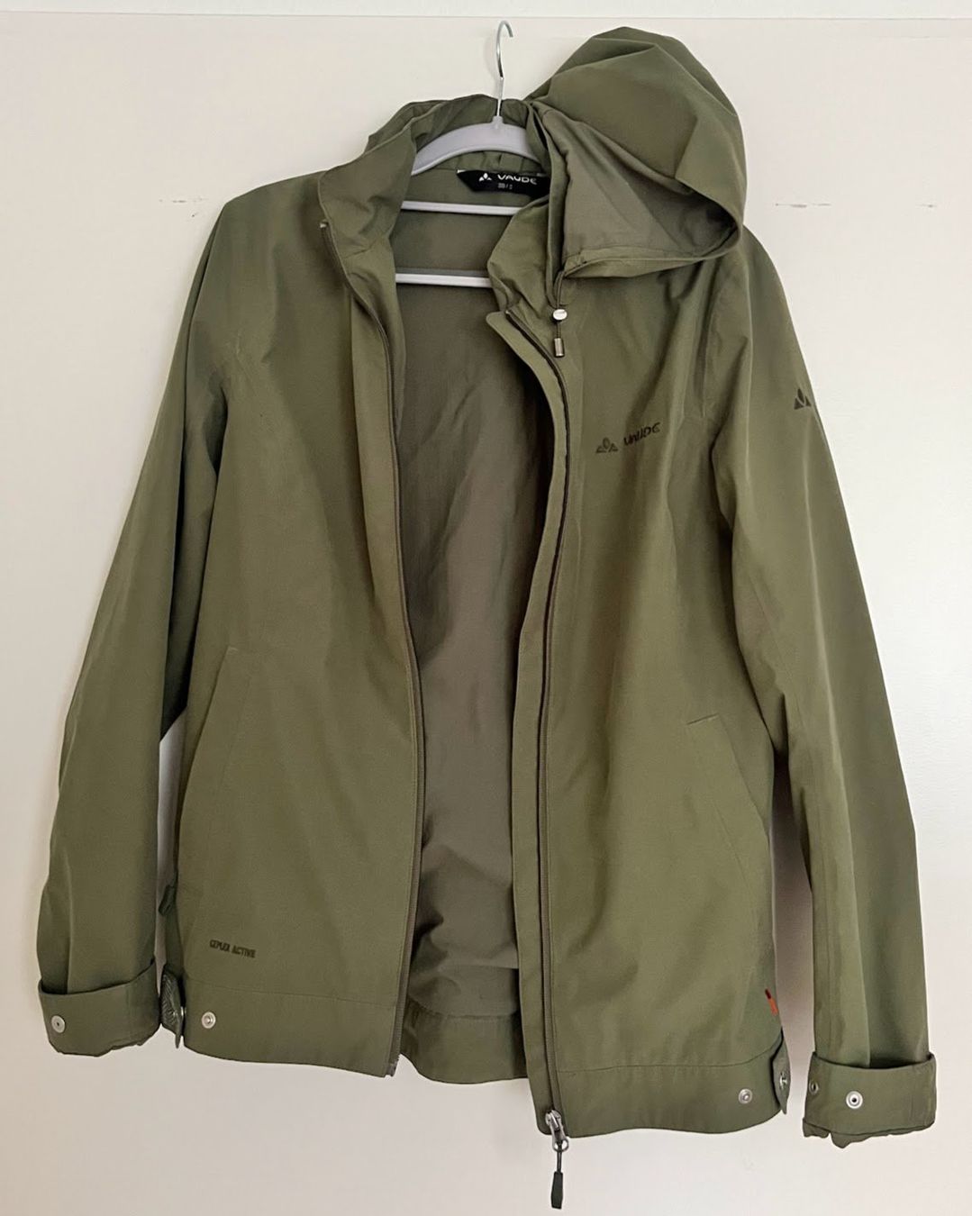Vaude Giacche: Vaude Damen Velojacke wasserdicht – Usato da Kilchberg ZH venduto da sentiera
