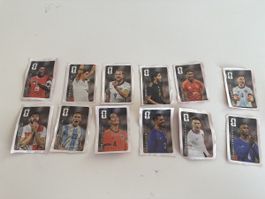 Fussball Sticker 12 Stk. Spieler gemischt guter Zustand