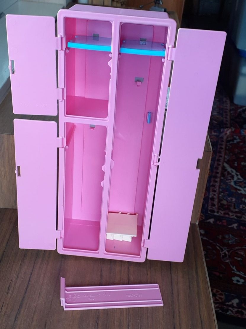 Bambole: Barbie Schrank Spind 1984 – Usato da Mörschwil venduto da lindaswunderkiste 1