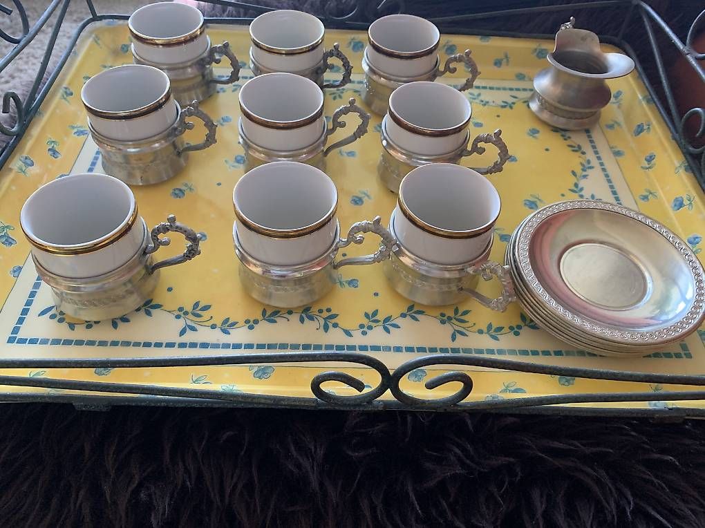 Set di piatti: Service à café support en étain  – Usato da Renens VD venduto da the_j68r