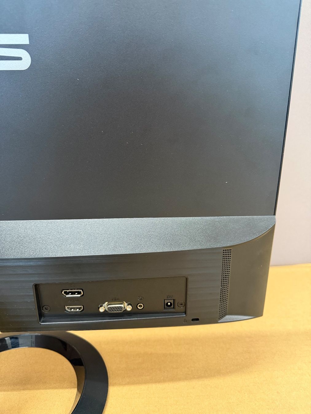 Asus Monitore: ASUS VZ249Q 23.8" Monitor – Gebraucht aus Dietlikon von ComdatAG 4