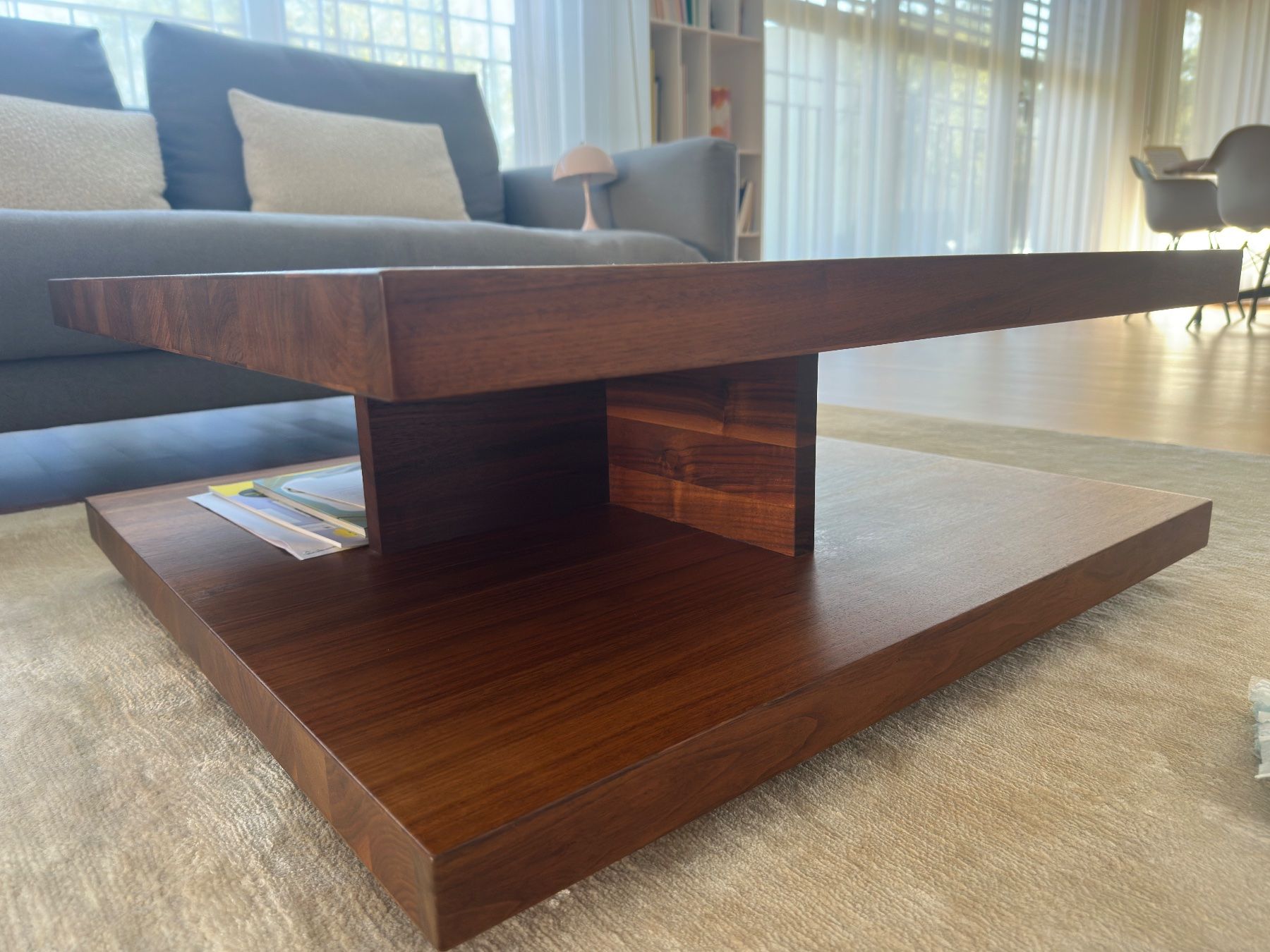 Team7 Tables: TEAM 7 Design Couchtisch C3 Nussbaum – D'occasion à Allschwil par Oliver-K. 4