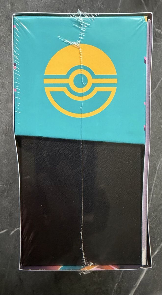 Pokémon Cartes à collectionner: ETB FR Héros Transcendants parfaitement scellé – Neuf avec emballage d'origine à Genève par den_2mrh 3
