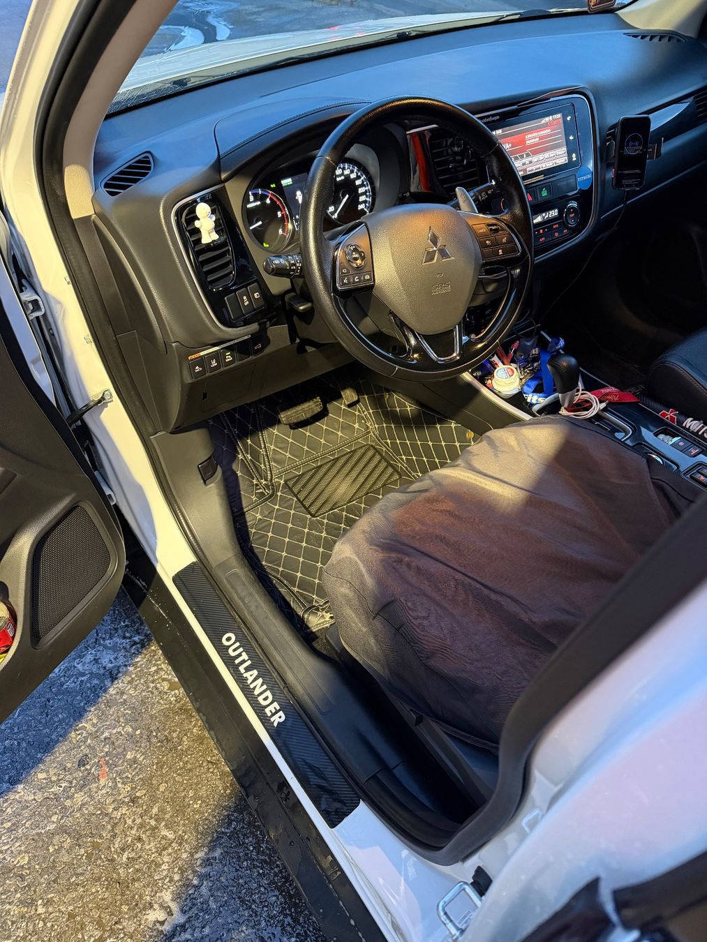 Mitsubishi Autos: Mitsubishi – D'occasion à Saas im Prättigau par Buecher1200 7