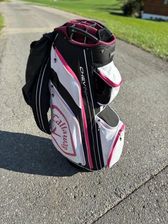 Callaway Chev Golfbag mit Regenhaube gebraucht