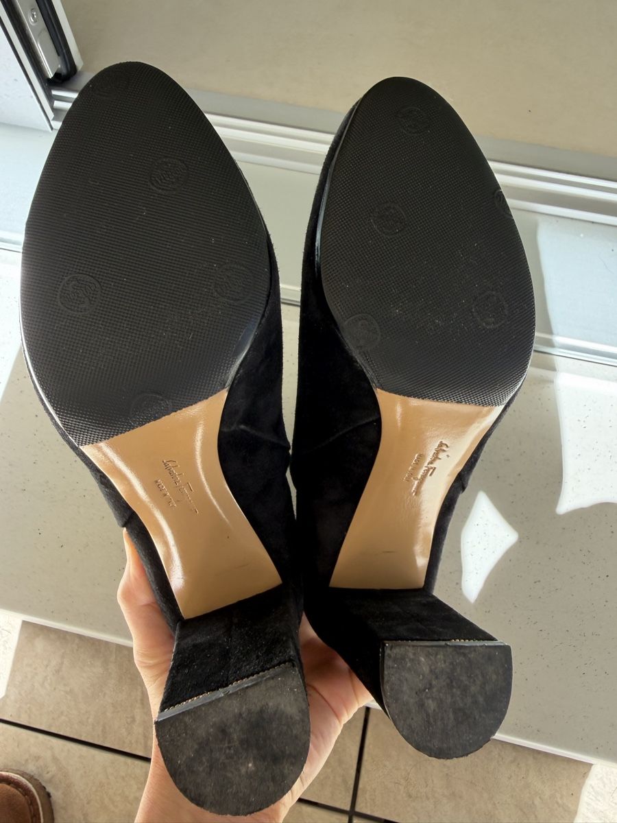 Salvatore Ferragamo Scarpe da donna: Ferragamo suede heels 38 size – Nuovo (secondo la descrizione) da Corsier GE venduto da Karol_save_planet 4