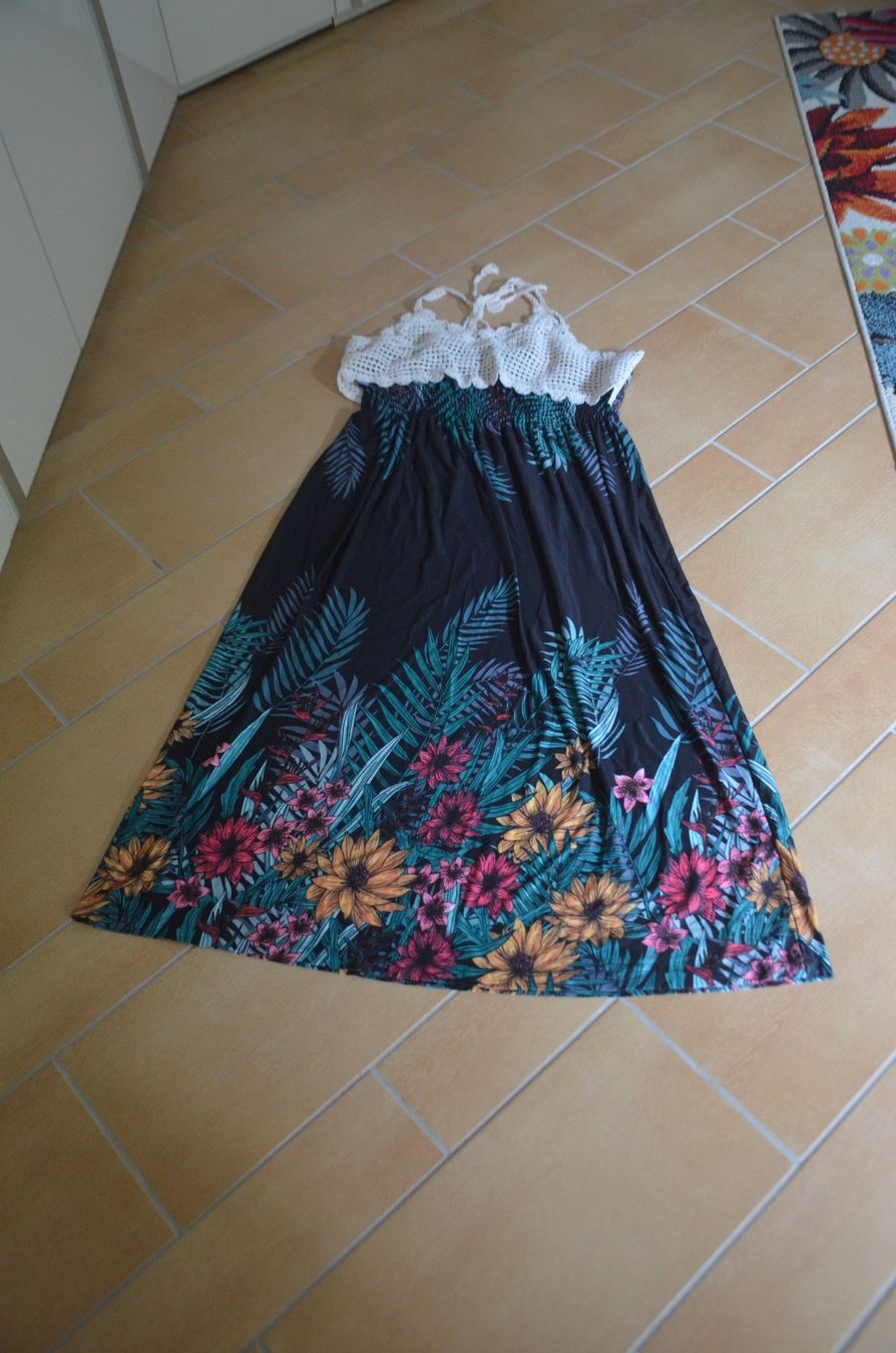 Vestiti: TAILLE 48-50 - 1 MAL GETRAGEN – Usato da Chiasso venduto da Dolly015
