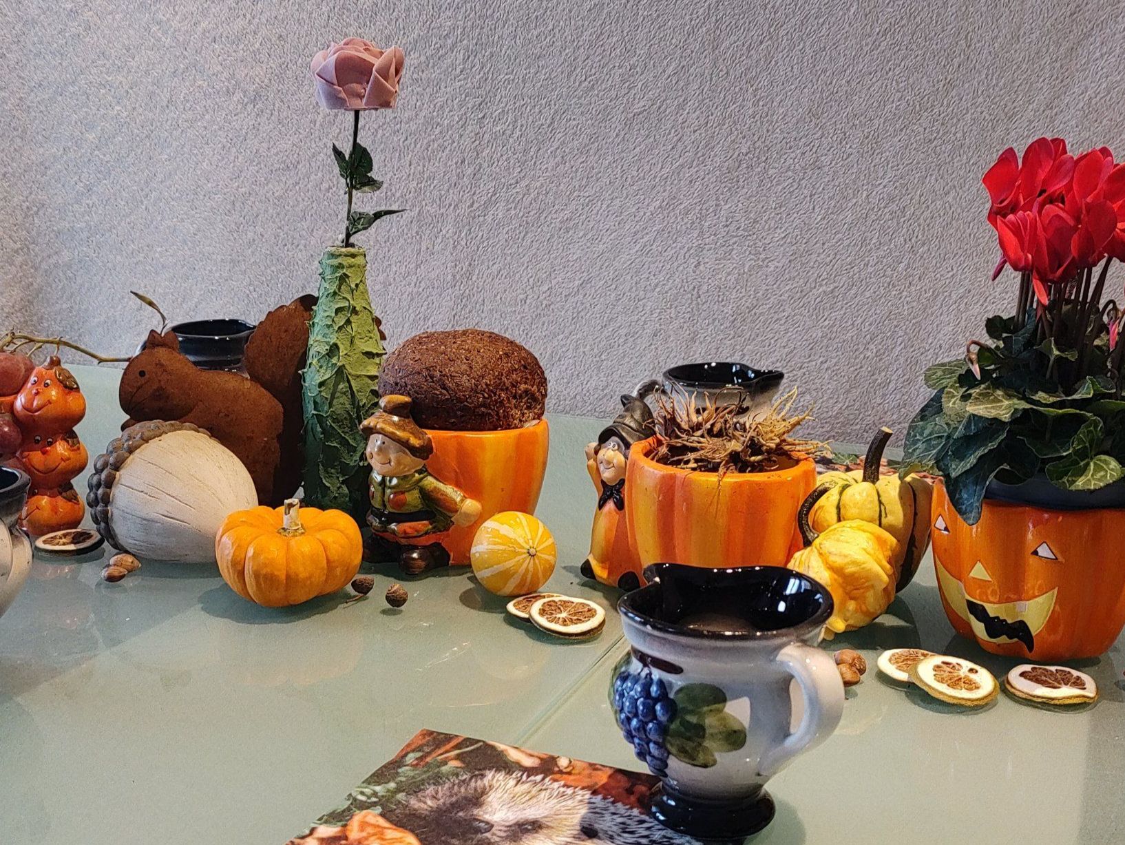 Vasi per fiori: 9 herbstliche übertöpfe – Usato da Strengelbach venduto da Phorensic_30 7