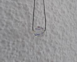 Anhänger funkelnde, kleine Kristallperle