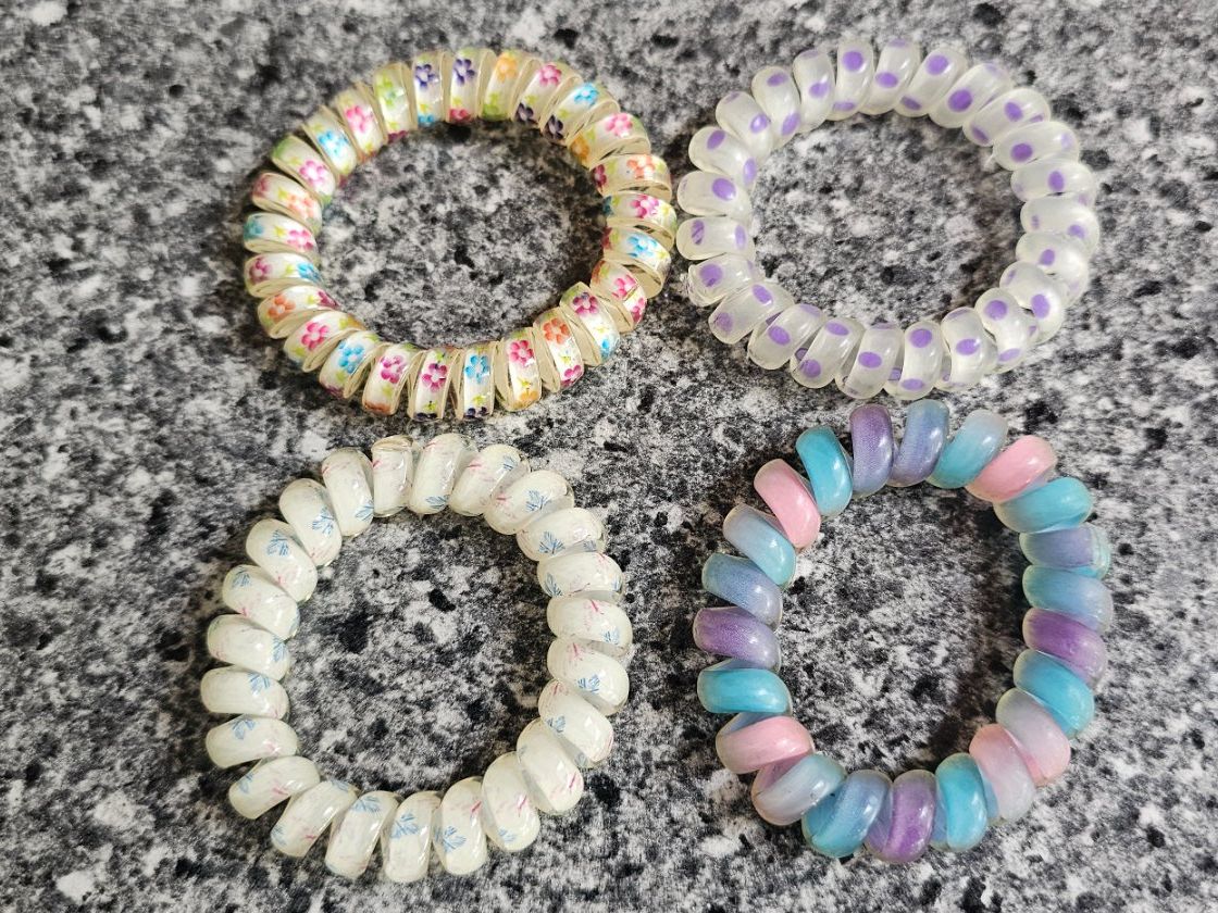 Accessori per capelli: 4 Haargummi/ Spiral – Nuovo (secondo la descrizione) da Geuensee venduto da jes_9xyk 1