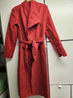 Schicker Damenmantel, rot