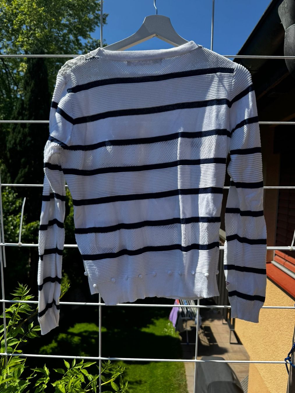Desigual Maglioni & Felpe: Desigual Pullover mit Lochstickerei, Gr.M – Usato da Egg b. Zürich venduto da Brocki_Insel_Egg 1