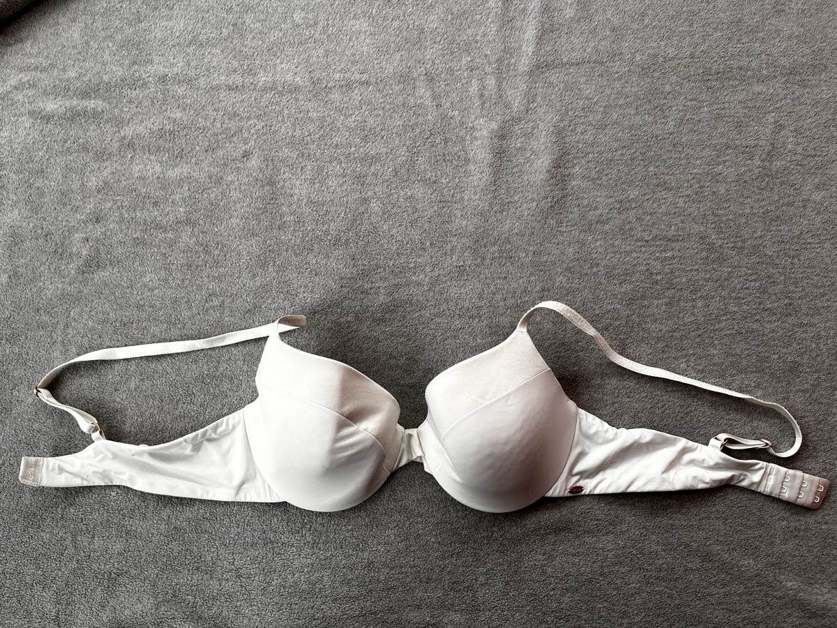 Etam Sonstige Unterwäsche: Etam’s bra, white, 75B – Gebraucht aus Romont FR von cat_j6ww