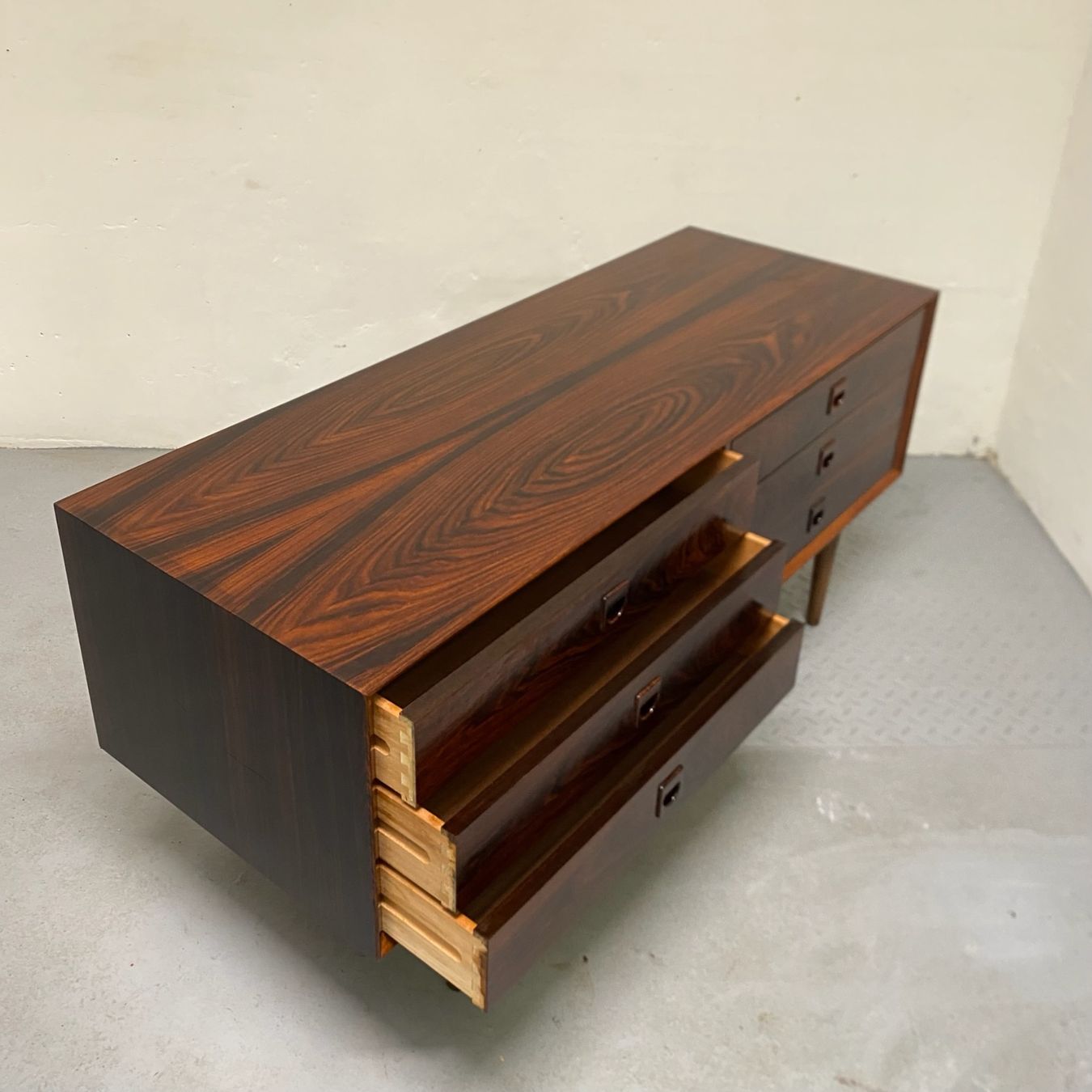 Cassettiere: Palisander Sideboard Kommode Brouer MidCentury Denmark – Usato da Basel venduto da MidMod20C 6