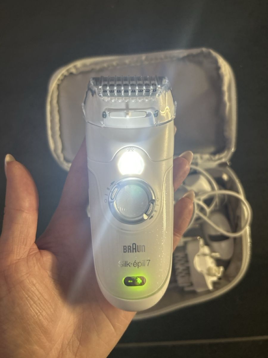 Braun Epilatori: Braun Silk-epil 7 epilator with accessories and case – Usato da Muttenz venduto da nadciv 3