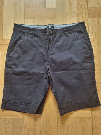 Schwarze, kurze Hose Gr. S