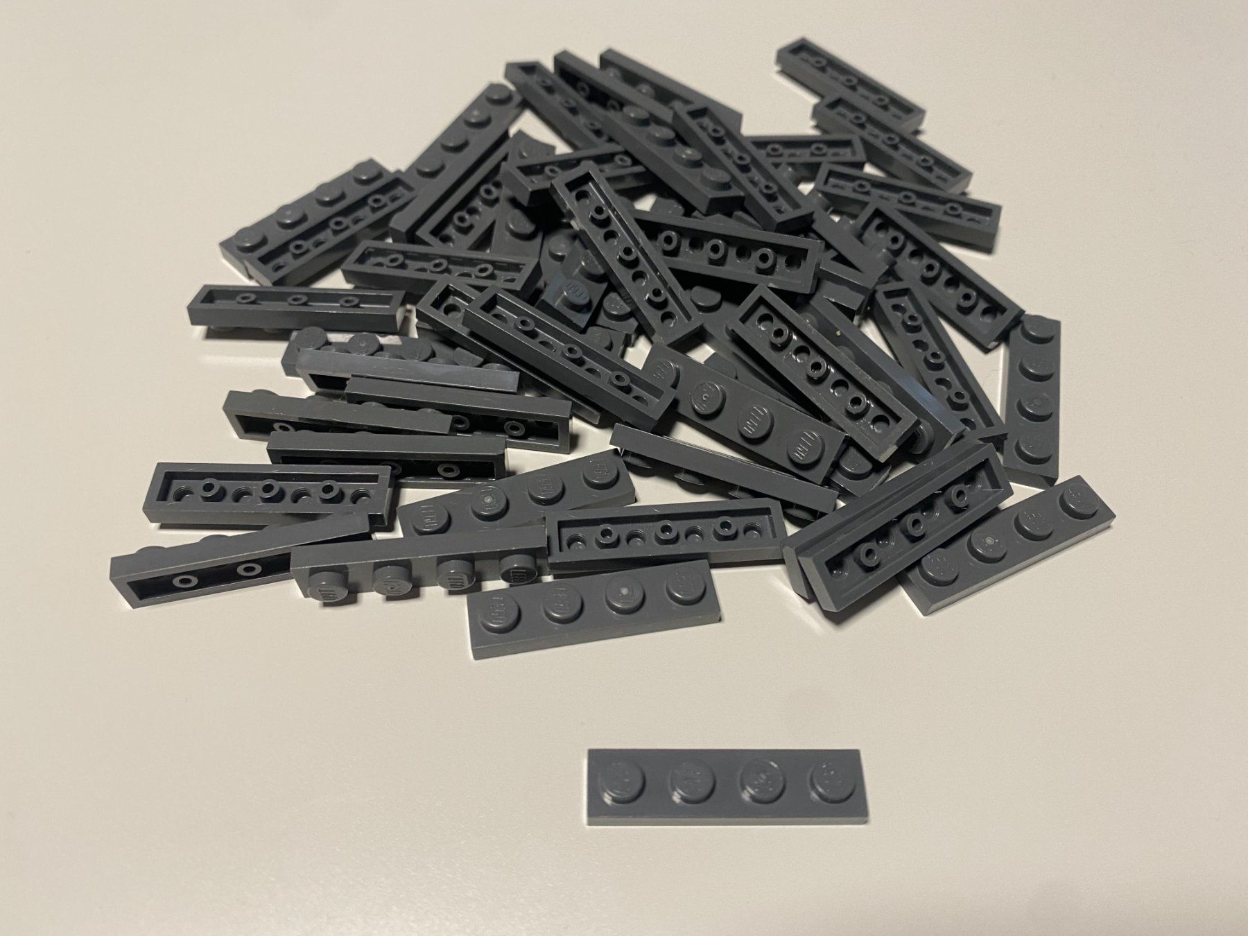 Lego Giocattoli: LEGO - 50 - DUNKELGRAUE - EINERPLÄTTLI - 4 X 1 – Usato da Gelterkinden venduto da ajdt4