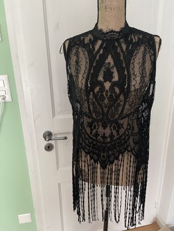 Zara Basic Spitzen Oberteil Fransen Schwarz Grösse M