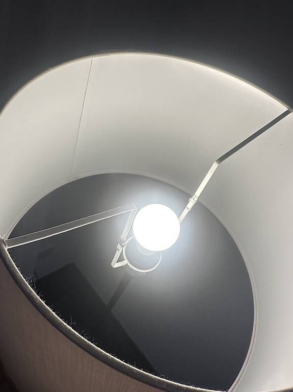 Lampen: Stehlampe inkl. Leuchtmittel – Gebraucht aus Dörflingen von Kendraa 1