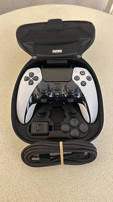 Console: PS5 DualSense Edge Controller  komplett mit OVP & Case – Usato da Tägerwilen venduto da 20111991