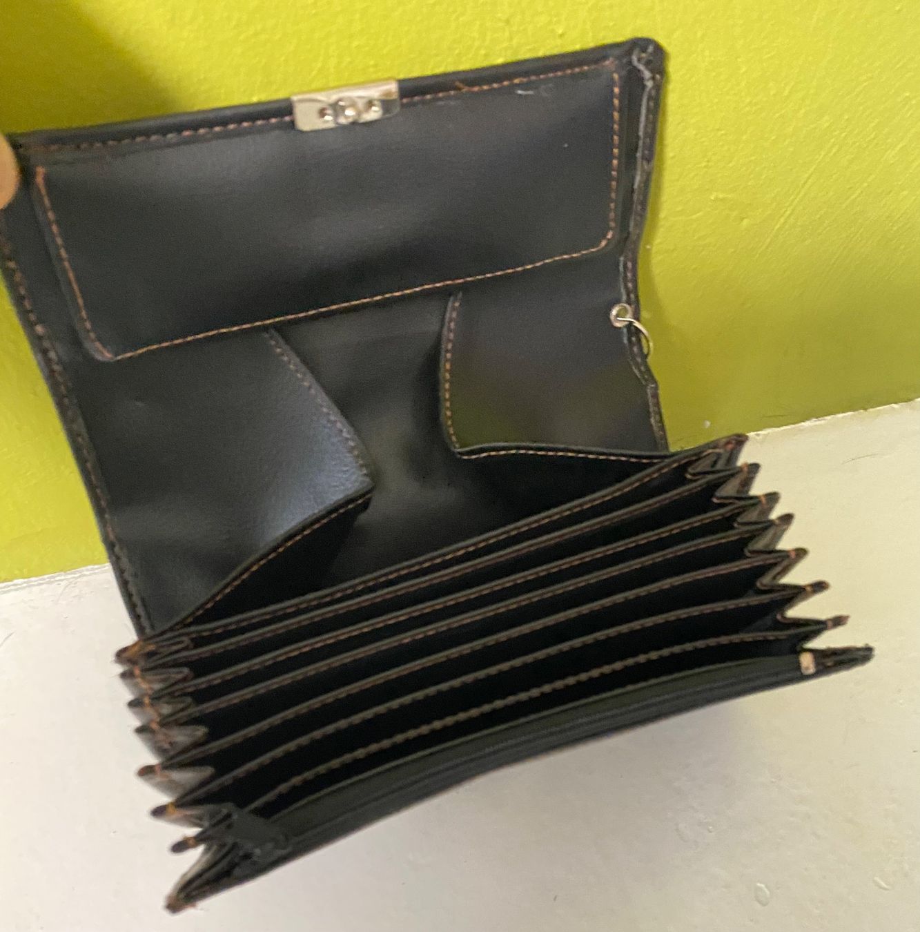 Portafogli: Kellner Portmonee mit Tasche Leder. Neu – Nuovo e nell'imballaggio originale da Zäziwil venduto da Emlea 1
