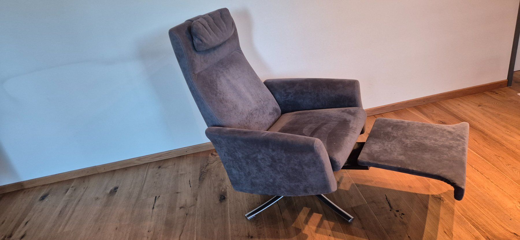 Sedie a sdraio: Relaxsessel Alcantara grau – Usato da Flurlingen venduto da gab_6z8x 1