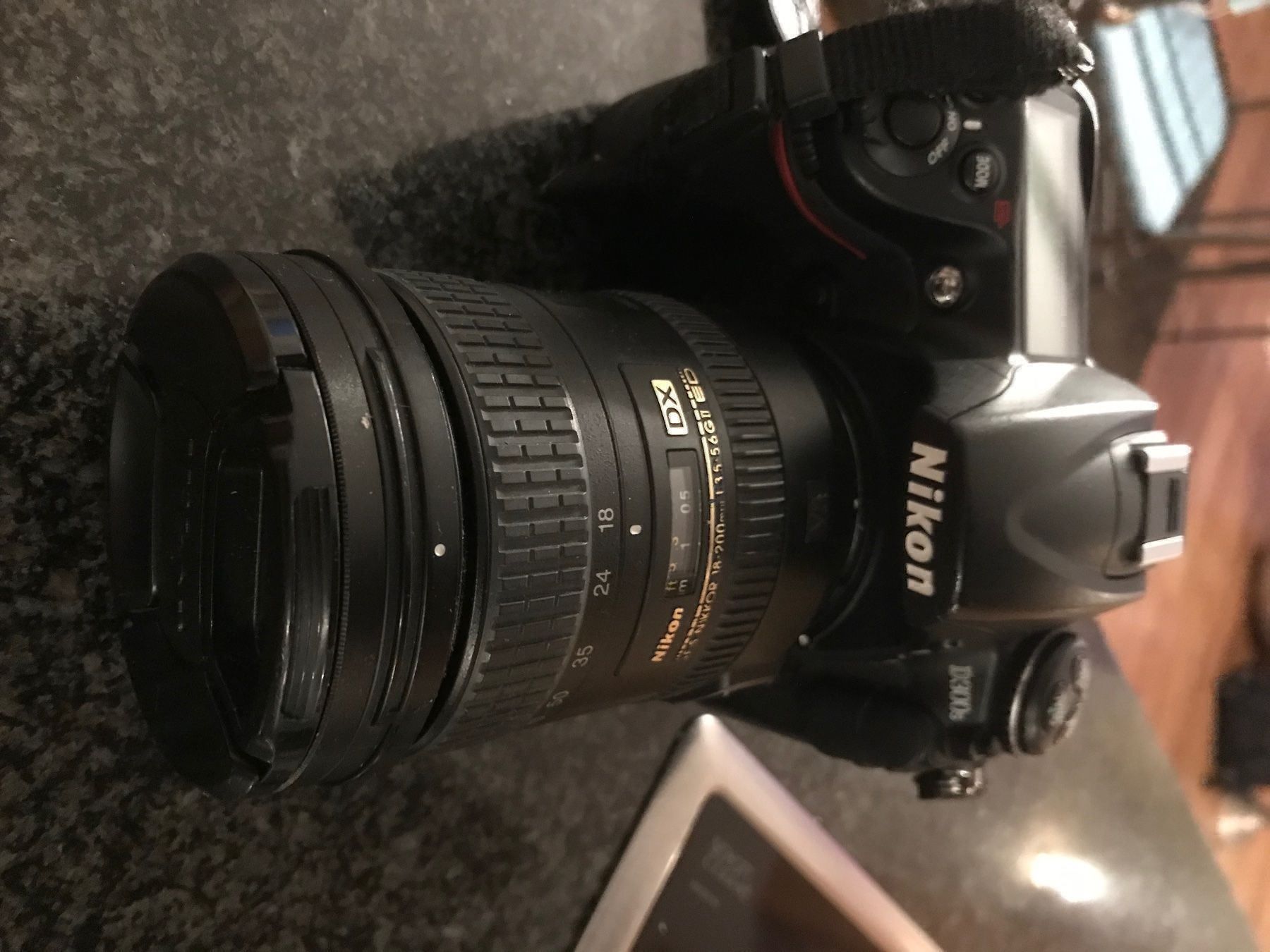 Nikon Fotocamera: Nikon 300DS Spiegelreflex Kamera – Usato da Mauren venduto da SB1606