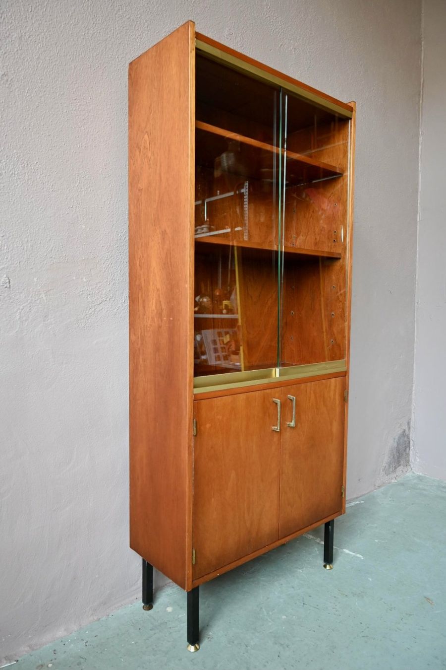 Vetrine: Bibliothèque vitrine design années 60 teck – Usato da COLMAR venduto da Sophiebellelurette 9