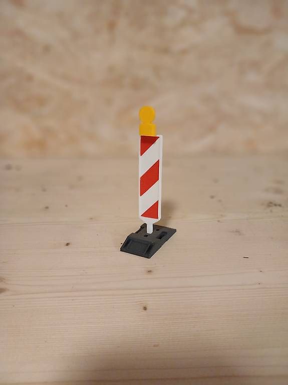 Modellbausätze & Standmodelle: Absperrpfosten 1:14 – Gebraucht aus Eichberg von luk_6sxq