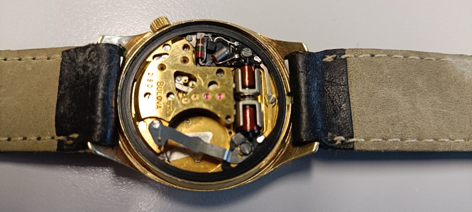 Bulova Orologi: Bulova Accutron 14K Golden Sunburst – Usato da Porza venduto da tbch 3
