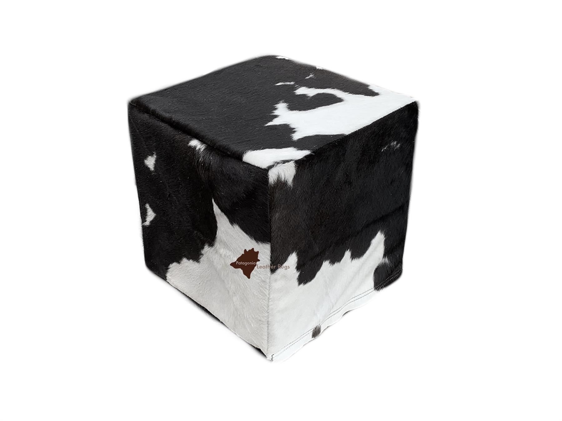 Sgabelli: Kuhfell Hocker Black/White – Nuovo e nell'imballaggio originale da Arbedo venduto da patagonialeatherrugs 1