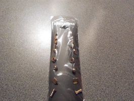 Ohrstecker goldfarbig 9 Stück
