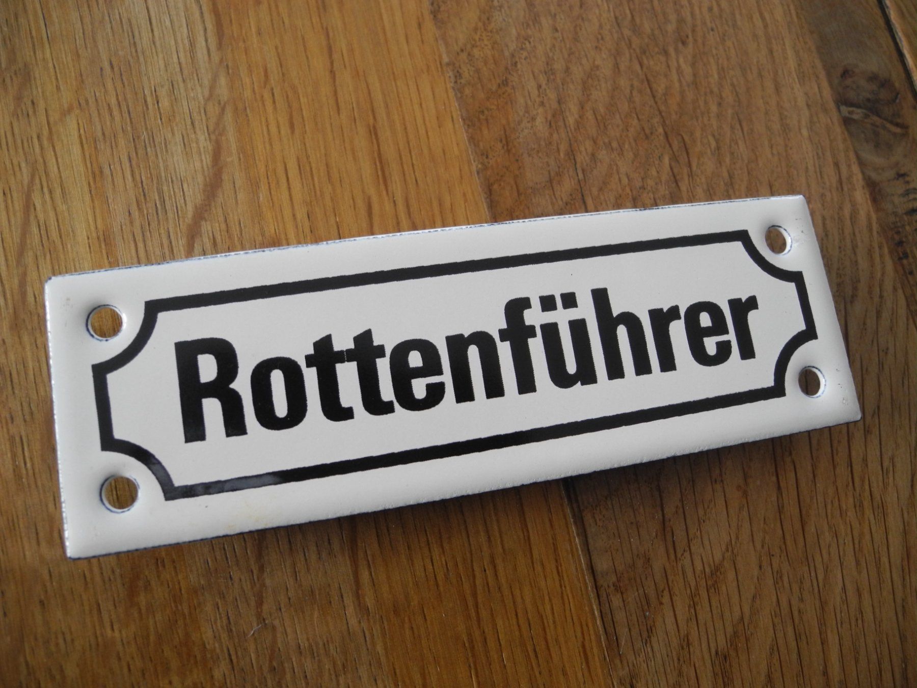 Insegne: ALTES BAHNSCHILD – Usato da Reinach AG venduto da Huckleberrysix 1