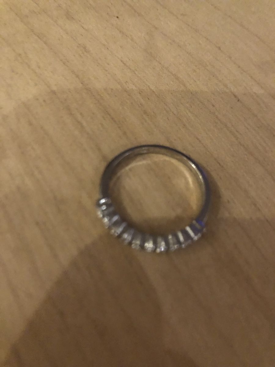 Anelli: Ring Silber mit Steinen – Usato da Burgdorf venduto da elatria