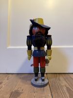 Nussknacker Holz Figur blau rot