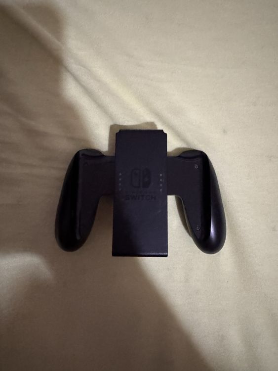 Nitendo Switch + Spiele 7