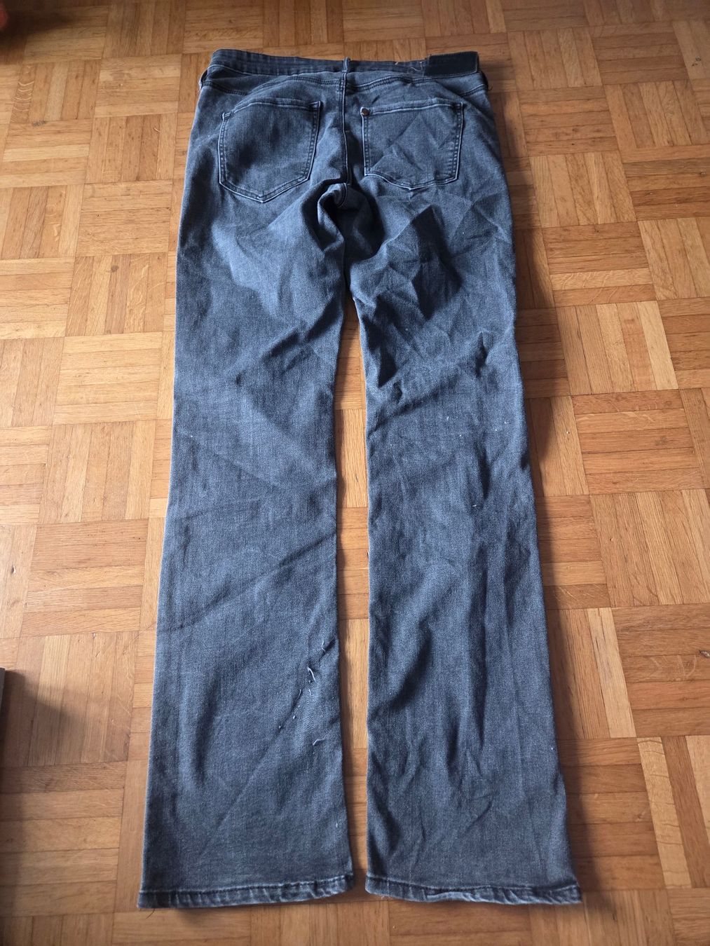 Pantaloni: 3 Hosen 32/32 – Usato da Basel venduto da grandfamily 5