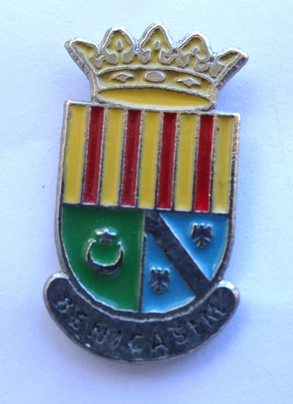 Placchette & Badge: Pin Wappen Benicasim – Usato da Utzenstorf venduto da BUtter81