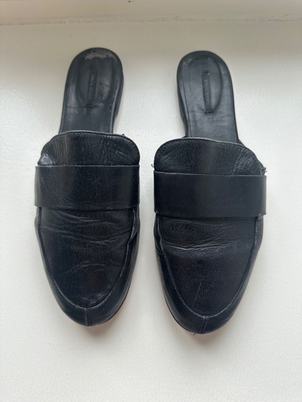 Zara Scarpe da donna: Dunkelblaue ZARA Mules 39 – Difettoso da Uster venduto da Monika_OB
