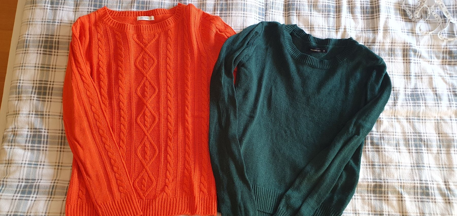 Kleiderpakete: 2× Damen Pullover Calliope - Grösse S/XS – Gebraucht aus Bern von fede736