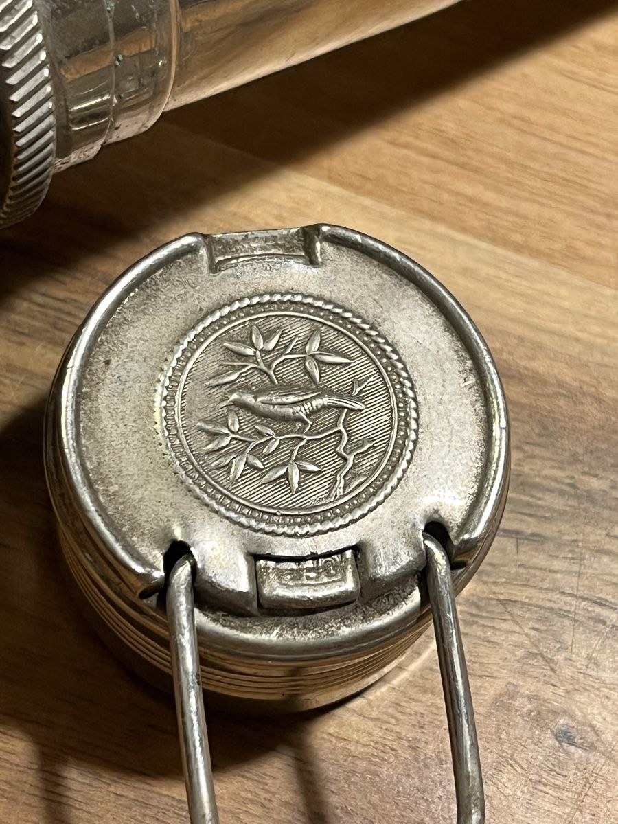 Lampade: Antike Taschenlampe " Made in Hongkong" – Usato da Würenlos venduto da KLG_3TBs 3