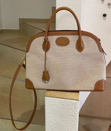 Handtasche