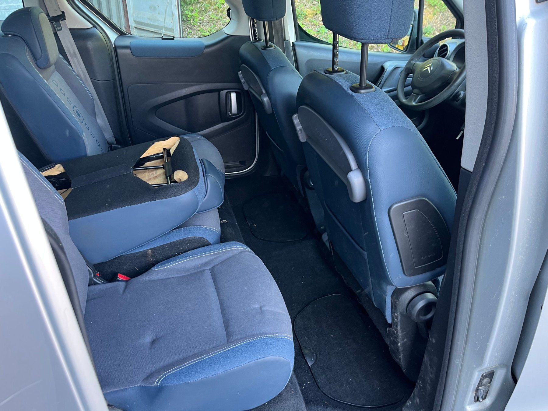 Citroën Automobili: Citroen Berlingo 1.6 HDi – Usato da Büetigen venduto da toumes 7