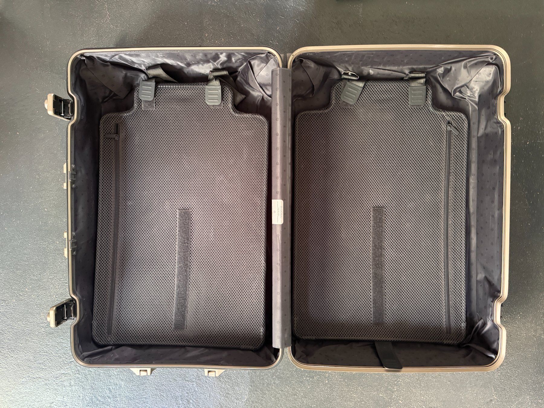 Rimowa Valigie: RIMOWA Check-In M – Usato da Würenlos venduto da kasilizo 7