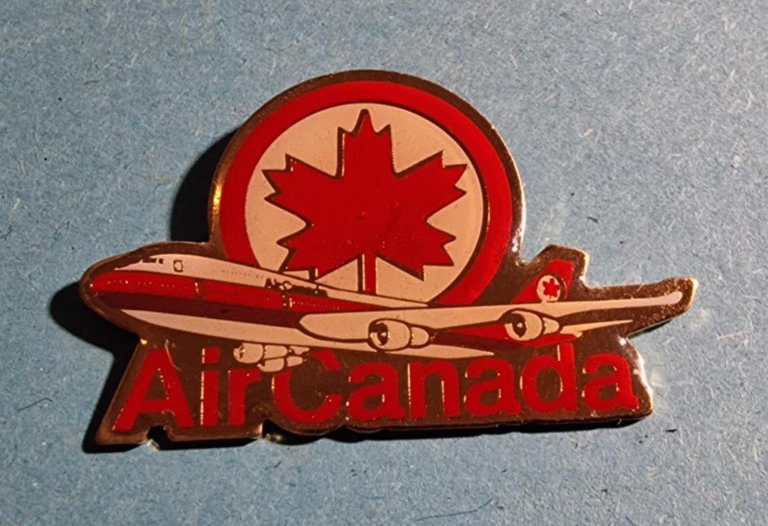Plaquettes & Badges: Pin Air Canada – D'occasion à Härkingen par specialshapes