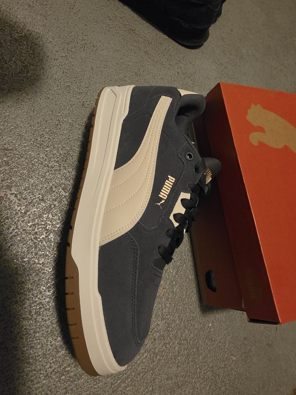 Puma Herrenschuhe: Puma Sneaker 44 – Neu und originalverpackt aus Diepoldsau von To_Rapid95