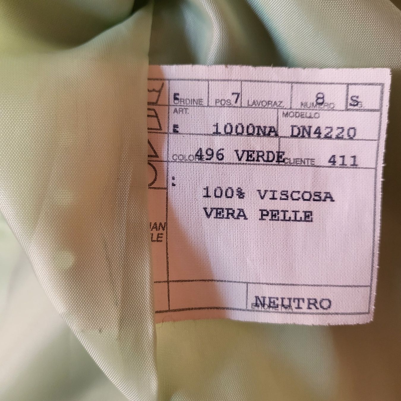 Giacche: Veste en cuir. – Usato da Neuchâtel venduto da wikit 4