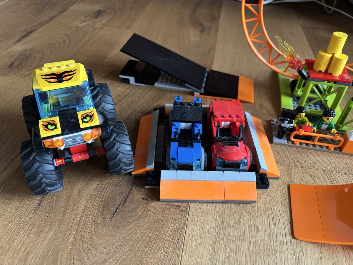 Lego Kit di costruzioni: Lego City Stunts 60295 – Usato da Les Agettes venduto da stephe74 2