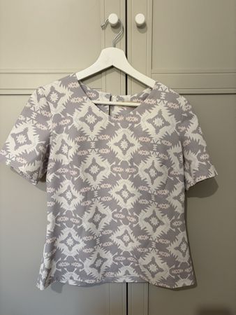 Female viscose top 36