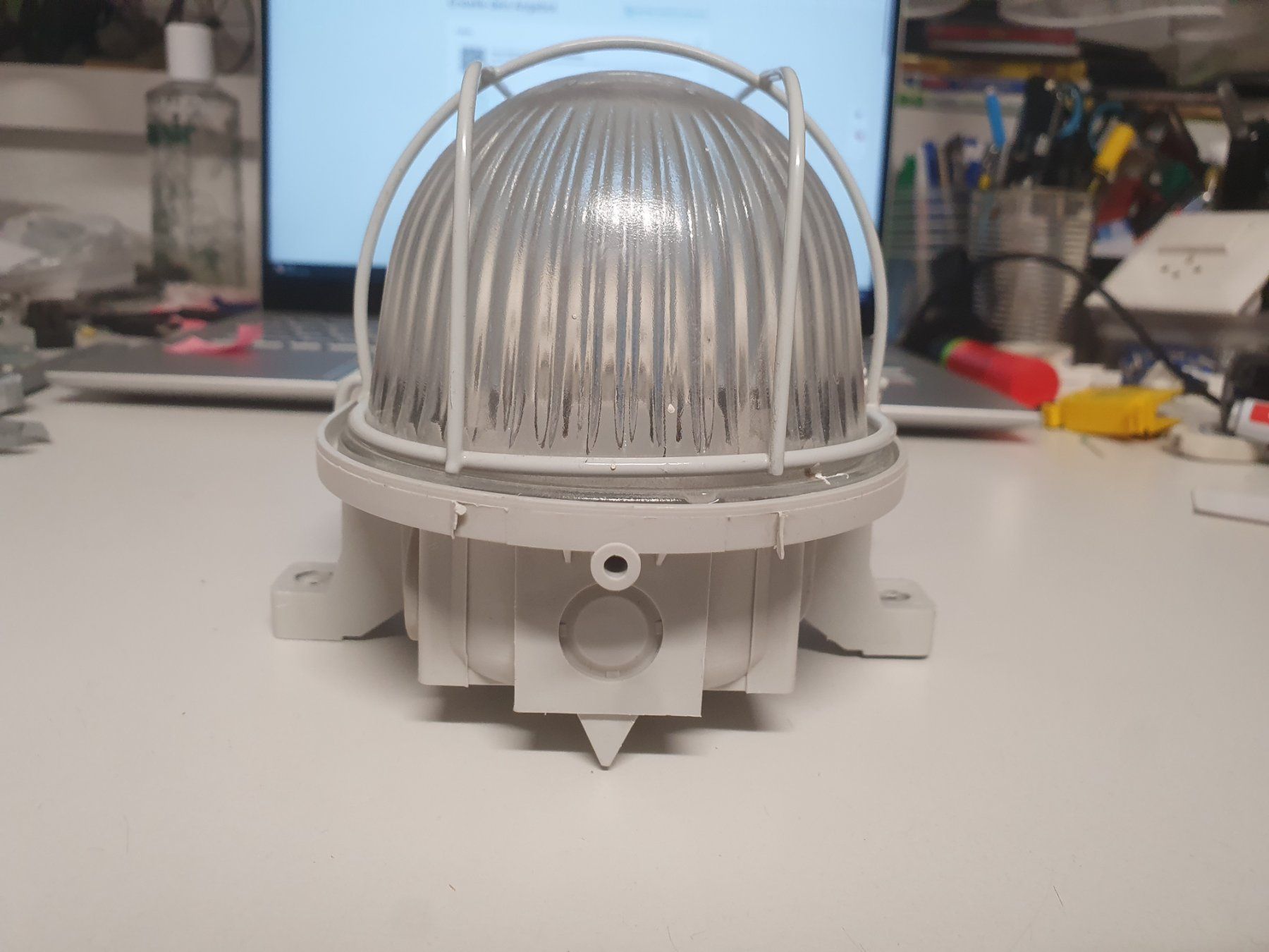 Lampade: Oval Feuchtraumleuchte E27 Ovalleuchte IP44 Nass – Usato da Zürich venduto da eymen20 4